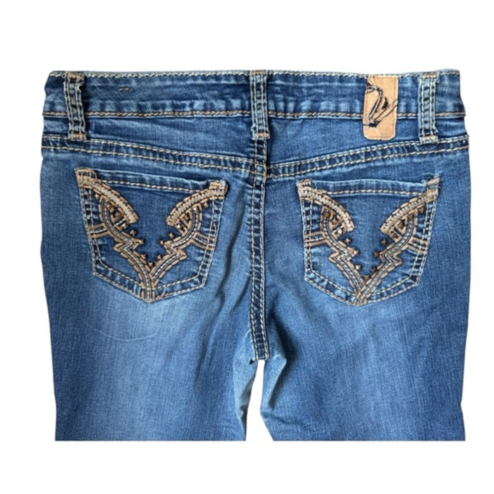 Y2k Vanity Low Rise faded Embroidered Back pocket detail medium wash size 28x31